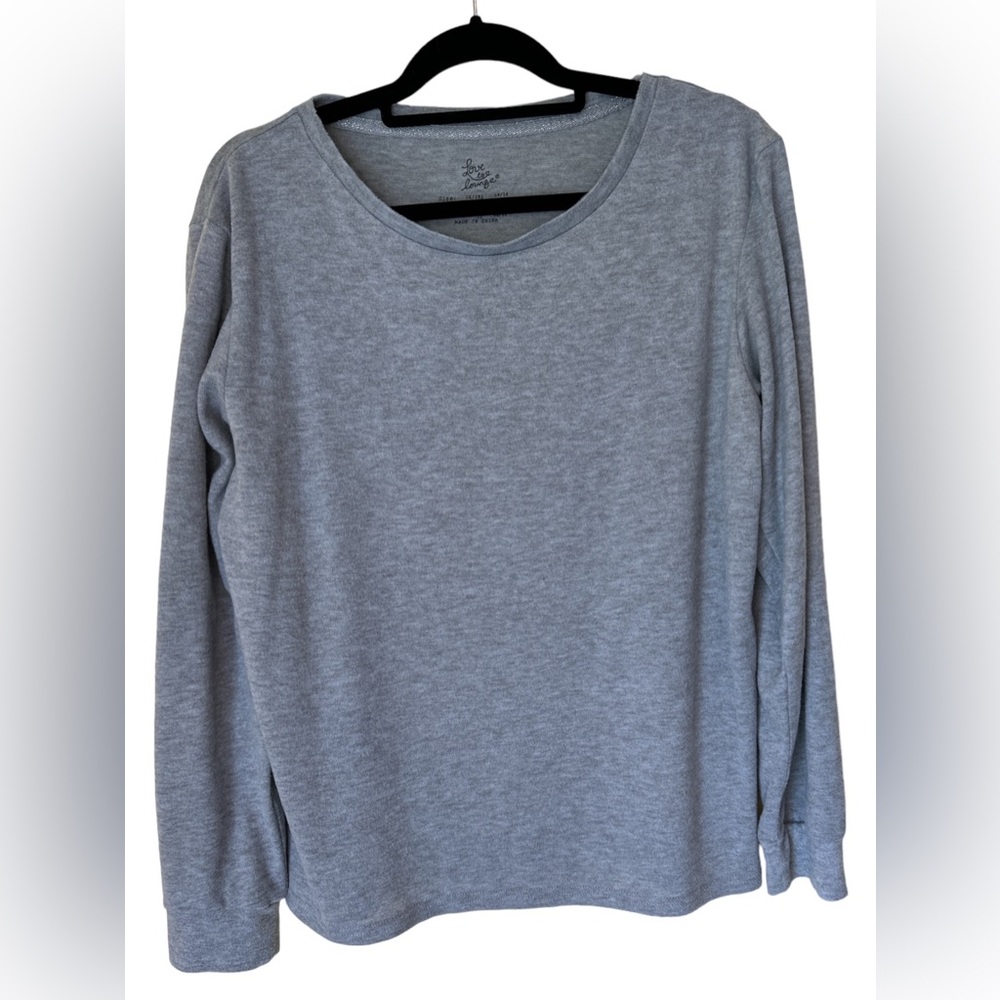 Love To lounge Soft Gray Long Sleeve Pajama Top Large